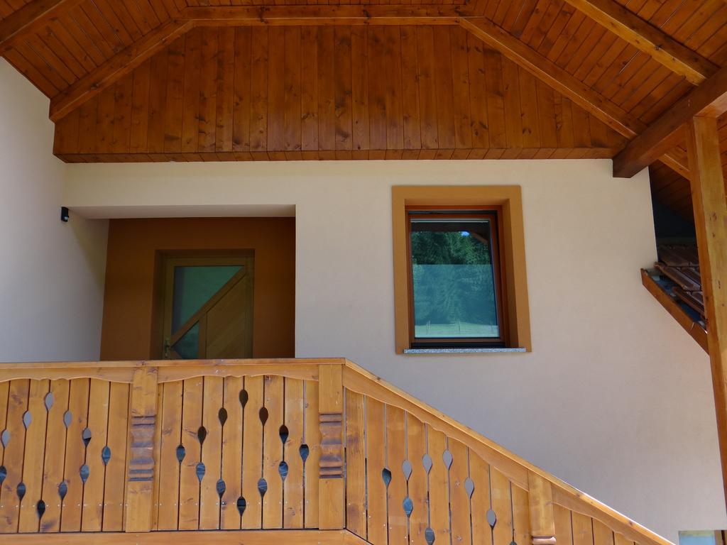 Apartments Trebusak Laze v Tuhinju Ngoại thất bức ảnh