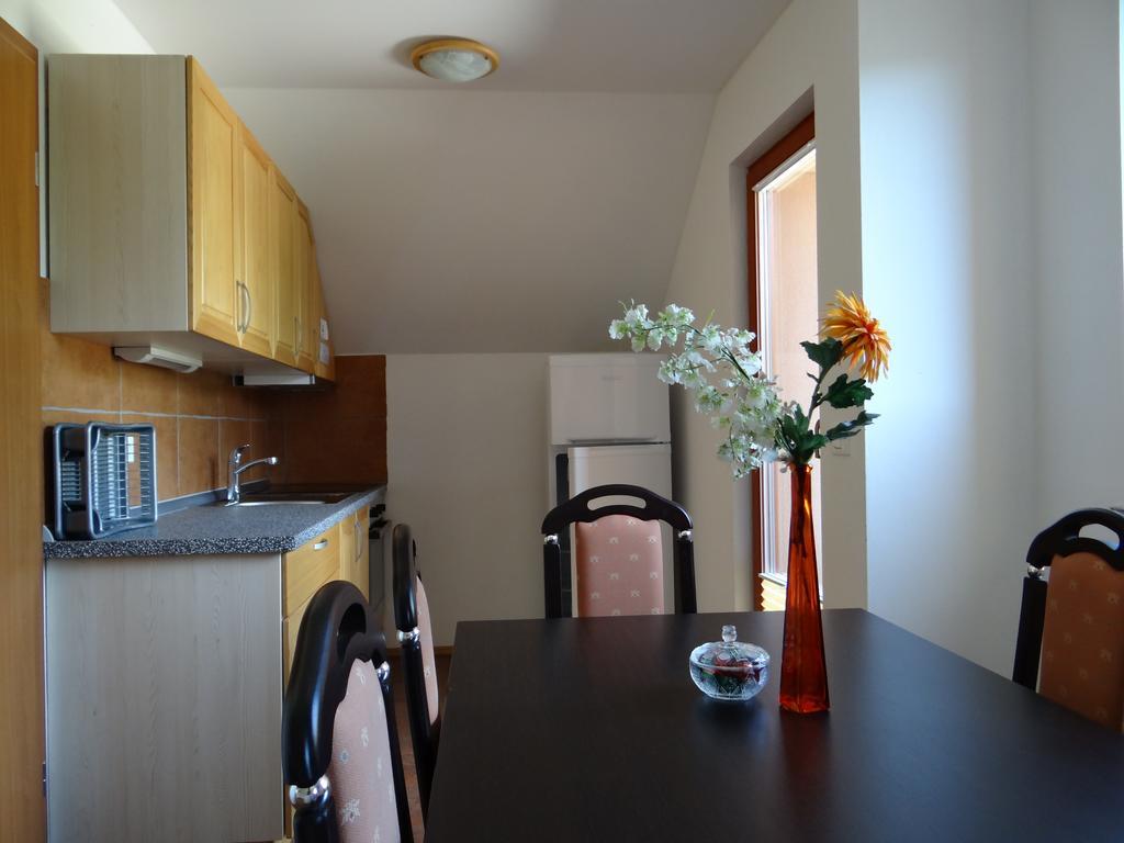 Apartments Trebusak Laze v Tuhinju Ngoại thất bức ảnh