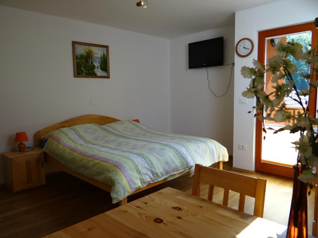Apartments Trebusak Laze v Tuhinju Ngoại thất bức ảnh