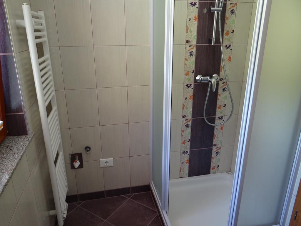 Apartments Trebusak Laze v Tuhinju Ngoại thất bức ảnh