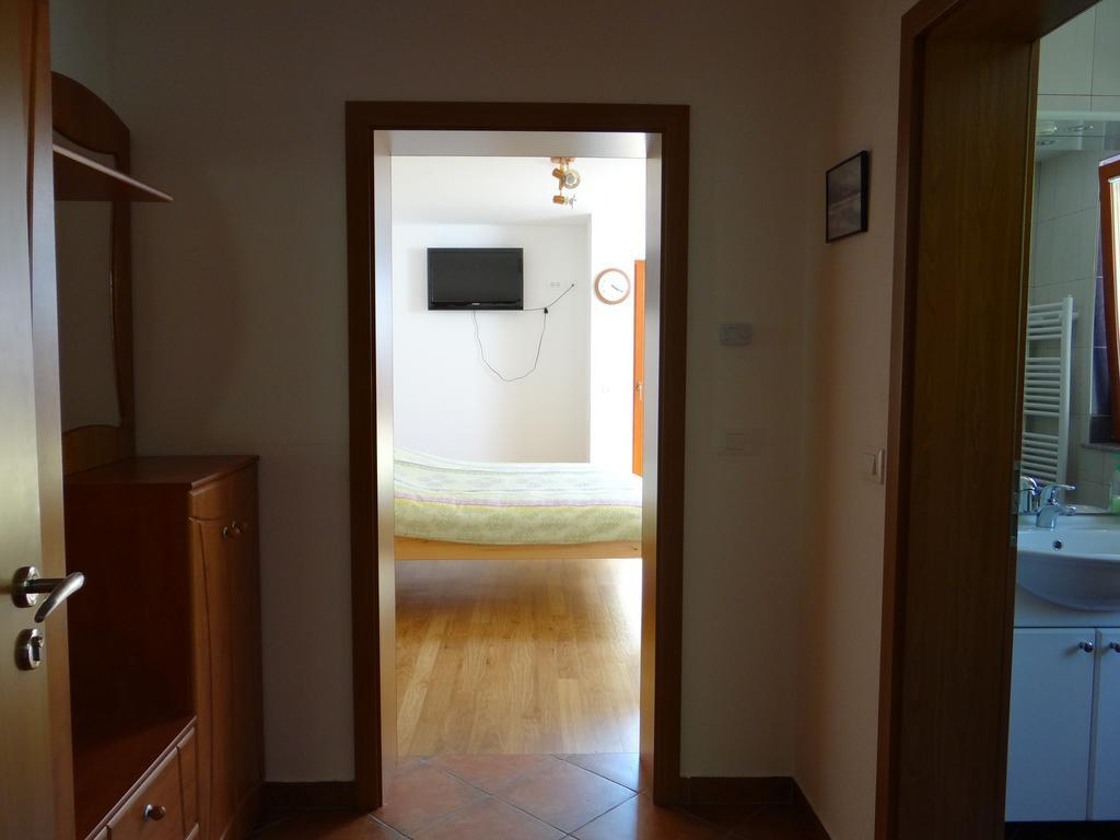 Apartments Trebusak Laze v Tuhinju Ngoại thất bức ảnh