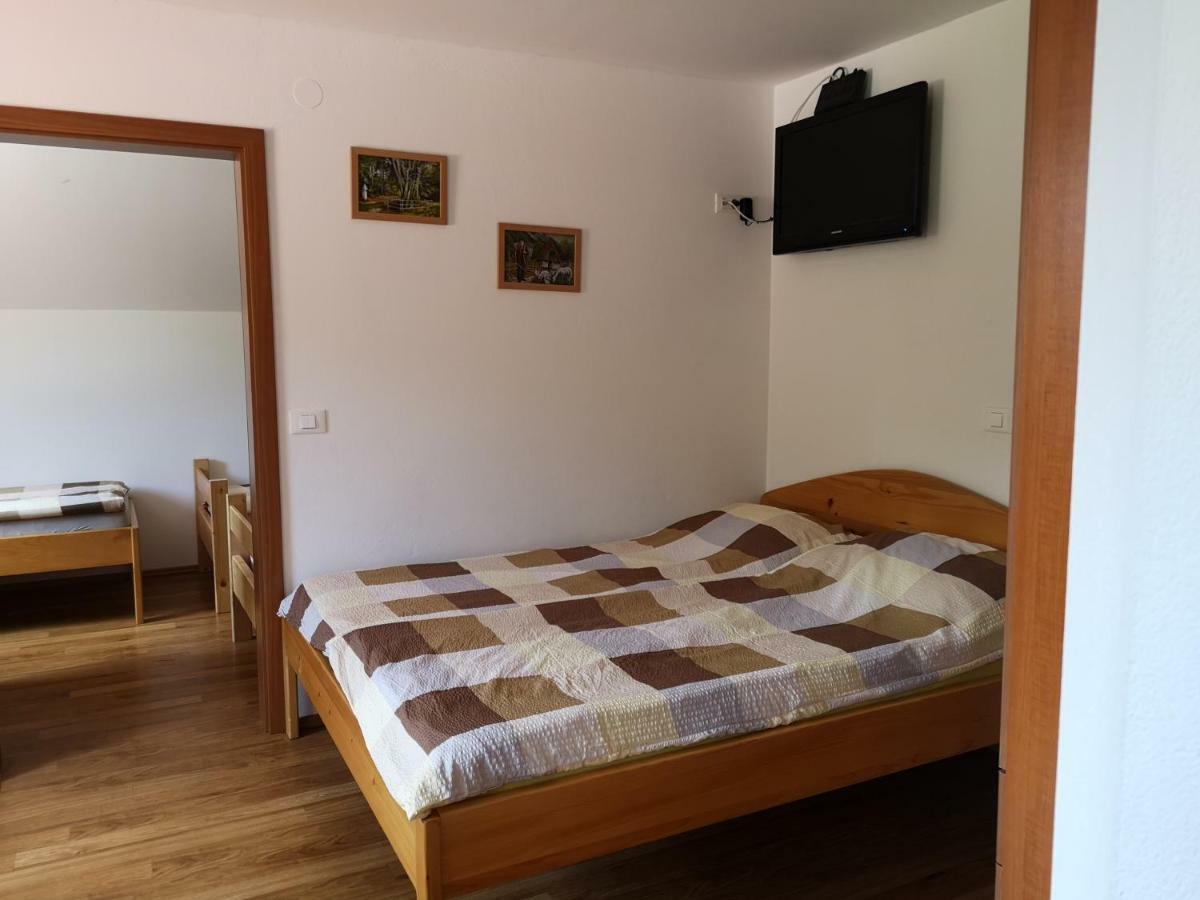 Apartments Trebusak Laze v Tuhinju Ngoại thất bức ảnh